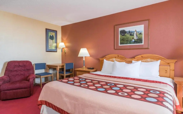 Super 8 Baxter/Brainerd Area