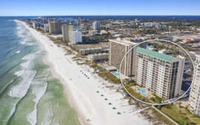 Emerald Towers 605 by Five Star Properties