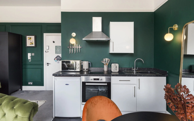 Your Apartment Clifton House