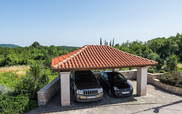 Studio Antica, Apartment With a Private Swimming Pool