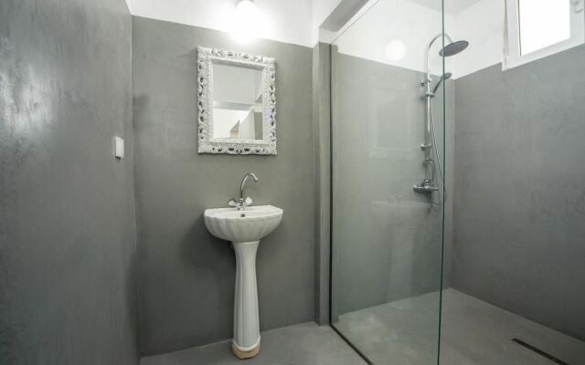 Lisabeth Studio Apartments
