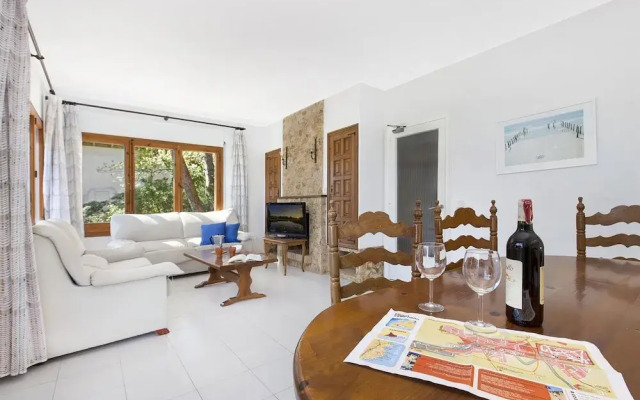 Apartment - 3 Bedrooms with Pool - 107488