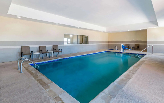 La Quinta Inn & Suites by Wyndham Artesia