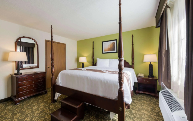 Quality Inn & Suites Red Wing