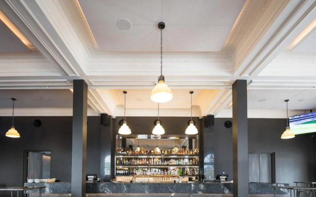 The Melbourne Hotel