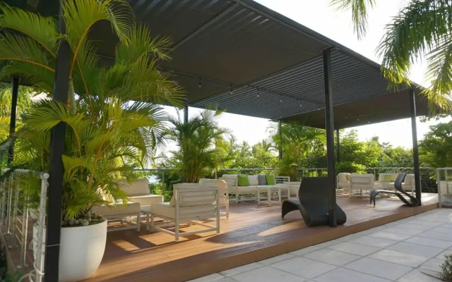 The Big Family Condo by Acomodo