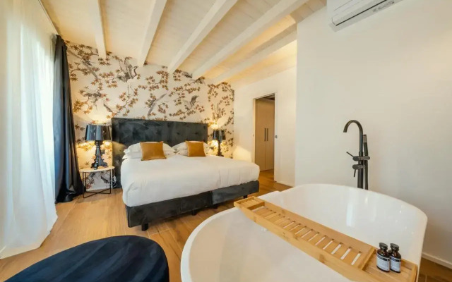 Il Vicolo Suite Apartments - Il Corso