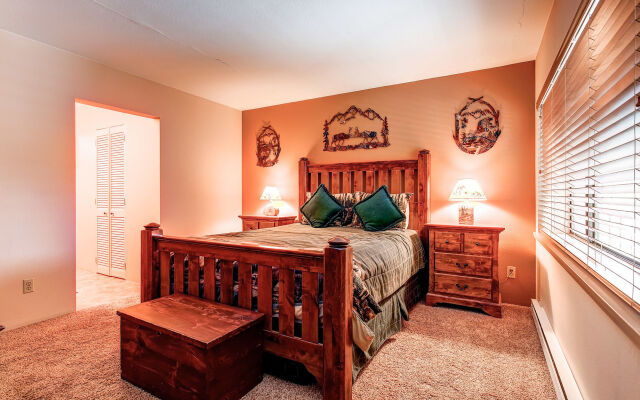 Powderhorn Condominiums by Ski Country Resorts