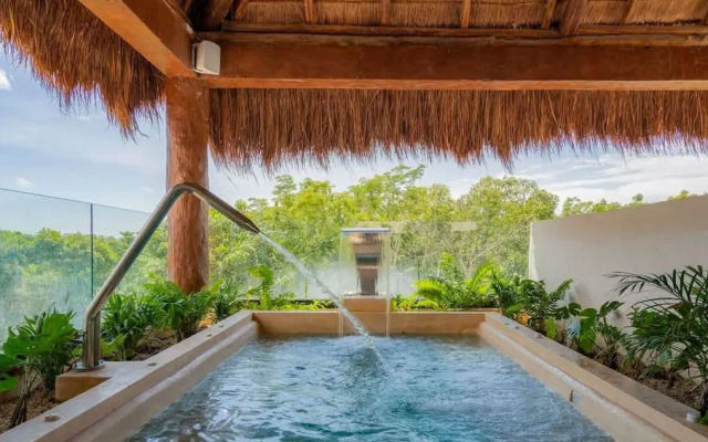 Jungle View 1 Br. Apt. With Great Infinity Pool
