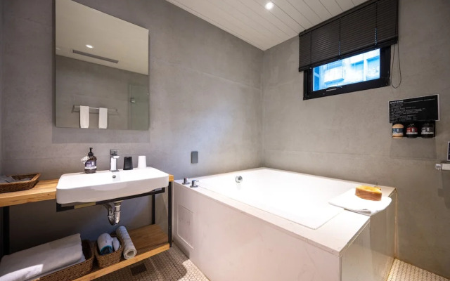 Yunoyado Onsen Hotspring Hotel Deyang