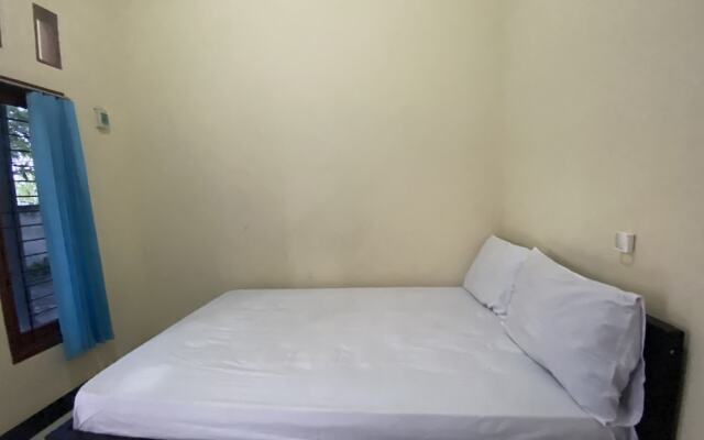 OYO Life 93258 Kos Sahabat