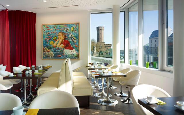 art'otel Cologne powered by Radisson Hotels