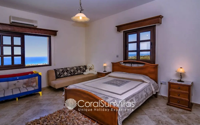 Away-from-it-all, Exceptional Sea Views Sleeps 10