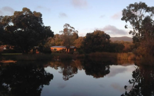 Halls Haven Holiday Units