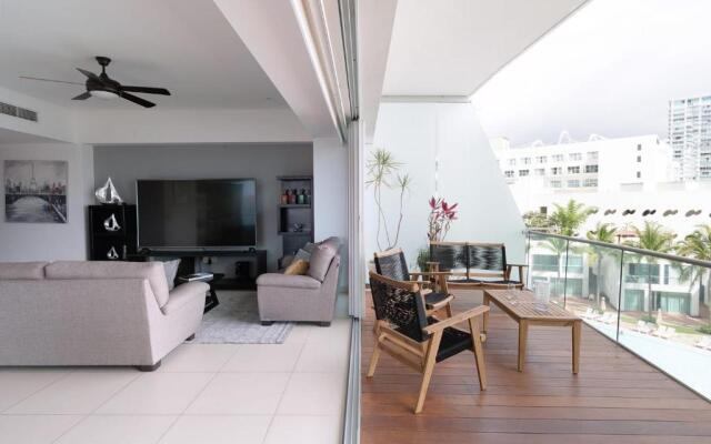 Exquisite 2BR w beach & pool in Puerto Vallarta