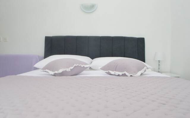 Charming Apartment Venilia Green