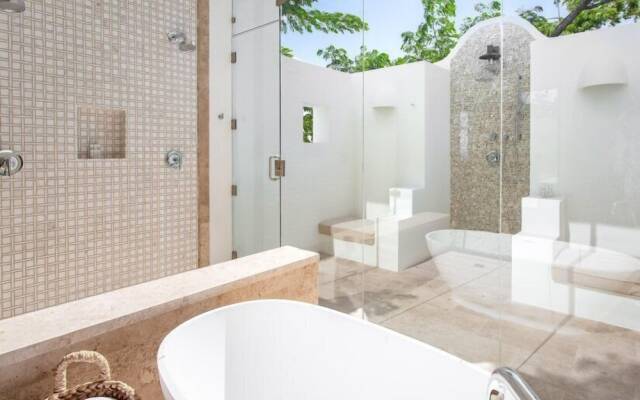 Long Bay Villas - Villa Sky