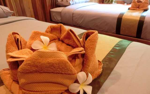 Ban Chom Samed Resort
