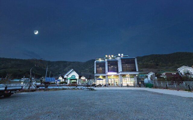 Yeosu Gold Light Pension