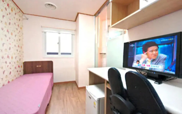 Ivy Oneroomtel