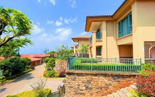 Xiangru • Dust Resort Hotel