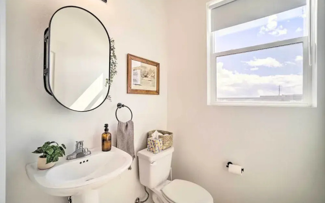 Flagstaff-area Family Home w/ Hot Tub & Patio
