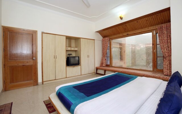 OYO 10208 Home Valley View 2BHK Kasauli