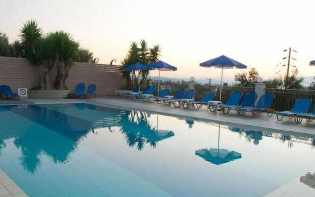 Varouxakis Hotel