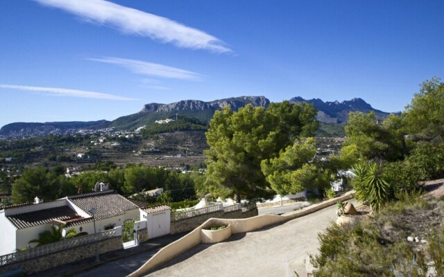 Villa - 2 Bedrooms with Pool, WiFi and Sea views - 105016