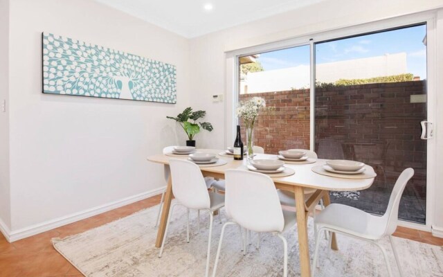 Idyllic Modern Scarborough Home Fireplace BBQ
