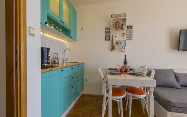 Apartments Color