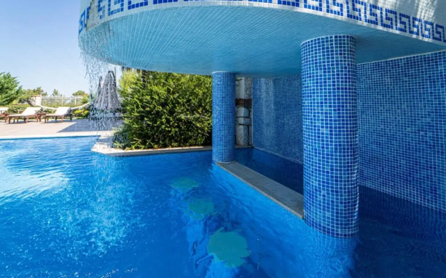 Pleasant House With Private Pool in Fethiye