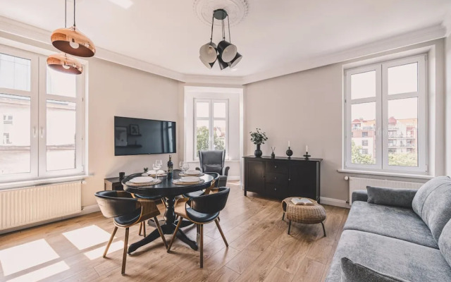 Terra - Pi kny Apartament z Widokiem na Rzek Mot aw