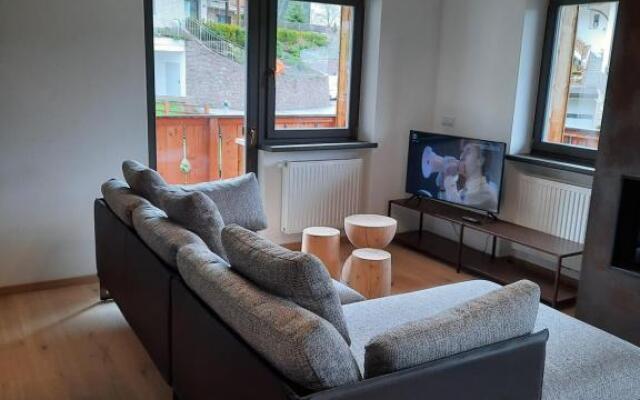 Luxury Apartment Daema