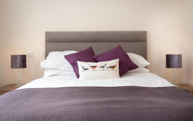 Stylish Modern City Centre Apartment