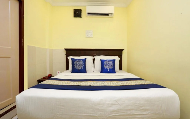 OYO 5643 Hotel Malabar Plaza