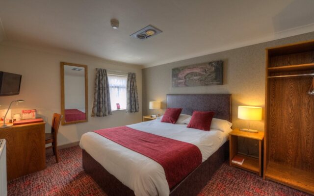 The Elms Hotel