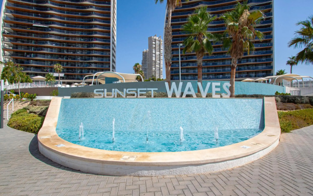 SUNSET WAVES sea & sky apartment
