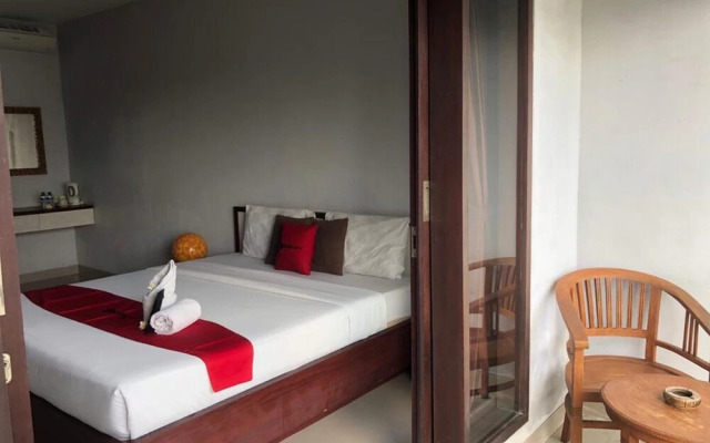 RedDoorz near Jimbaran Beach 2
