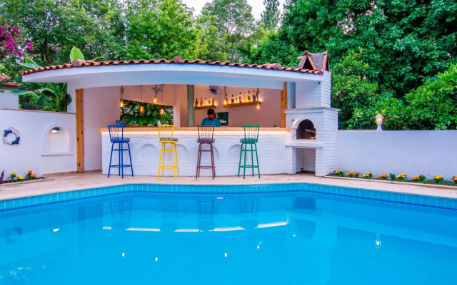Calypso Cozy Suites