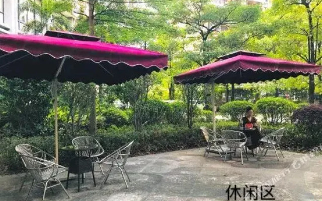 Haojiang Hot Spring Hotel