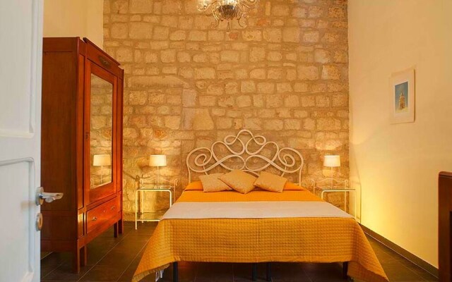 Charming Part of Traditional 'baglio' With Pool and Strategic Location