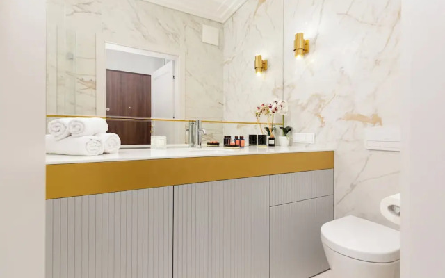 Mennica Morganit by Renters Prestige