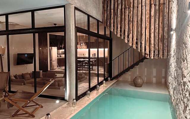 Pvt. Soona Villa /Pvt. Pool /100mbs/AC/Concierge