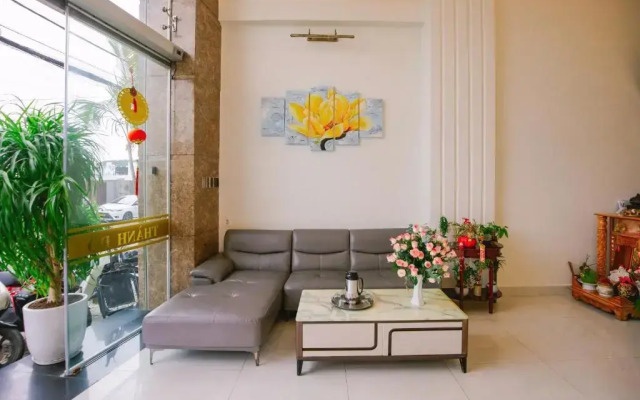 Nhat Tan Hotel