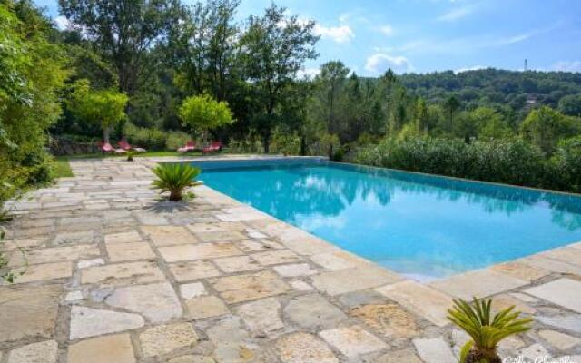 Domaine Les Sanguinedese