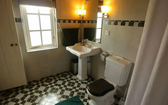 Senani Colonial Holiday Bungalow