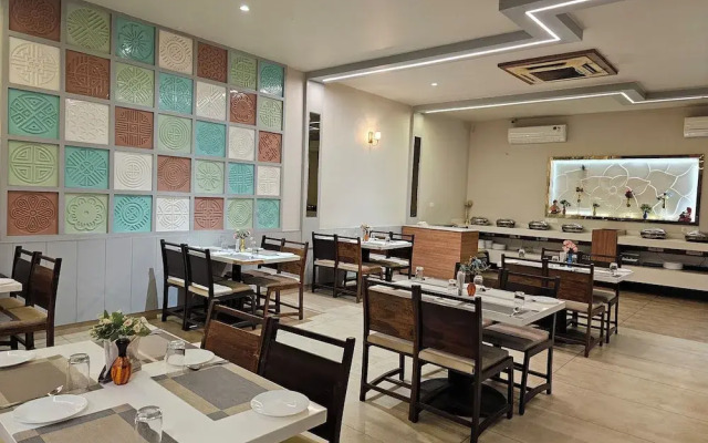 Devki Grand Hotel