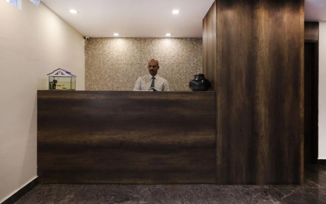 OYO 1078 Hotel Royal Serenity