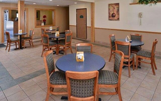 Express Inn & Suites